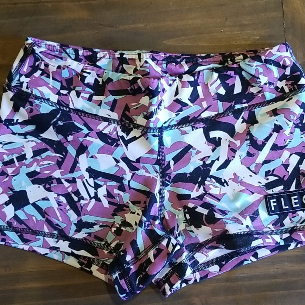 Fleo Shorts
